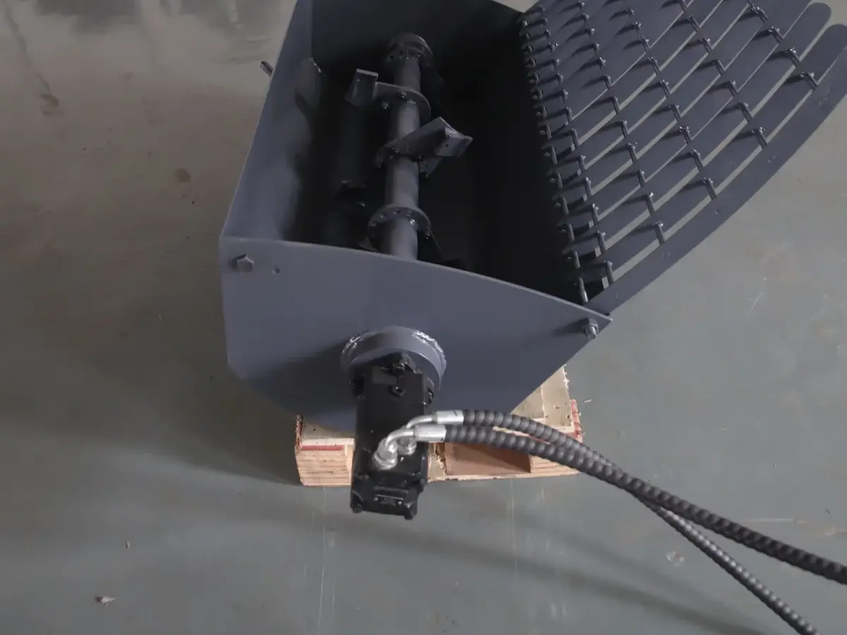 Mixer Bucket view 4