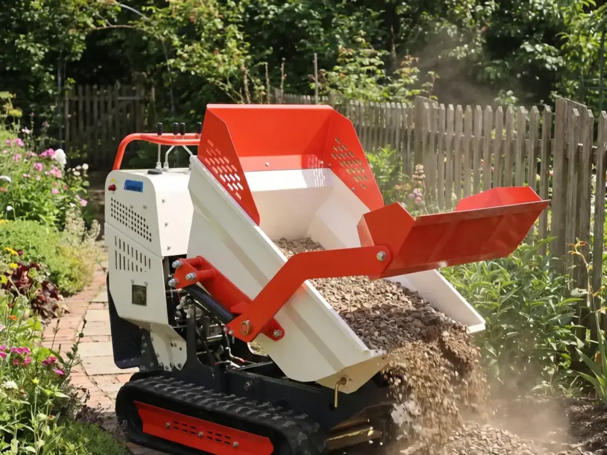 TerraCub Compact 500 - in use on a garden renovation site