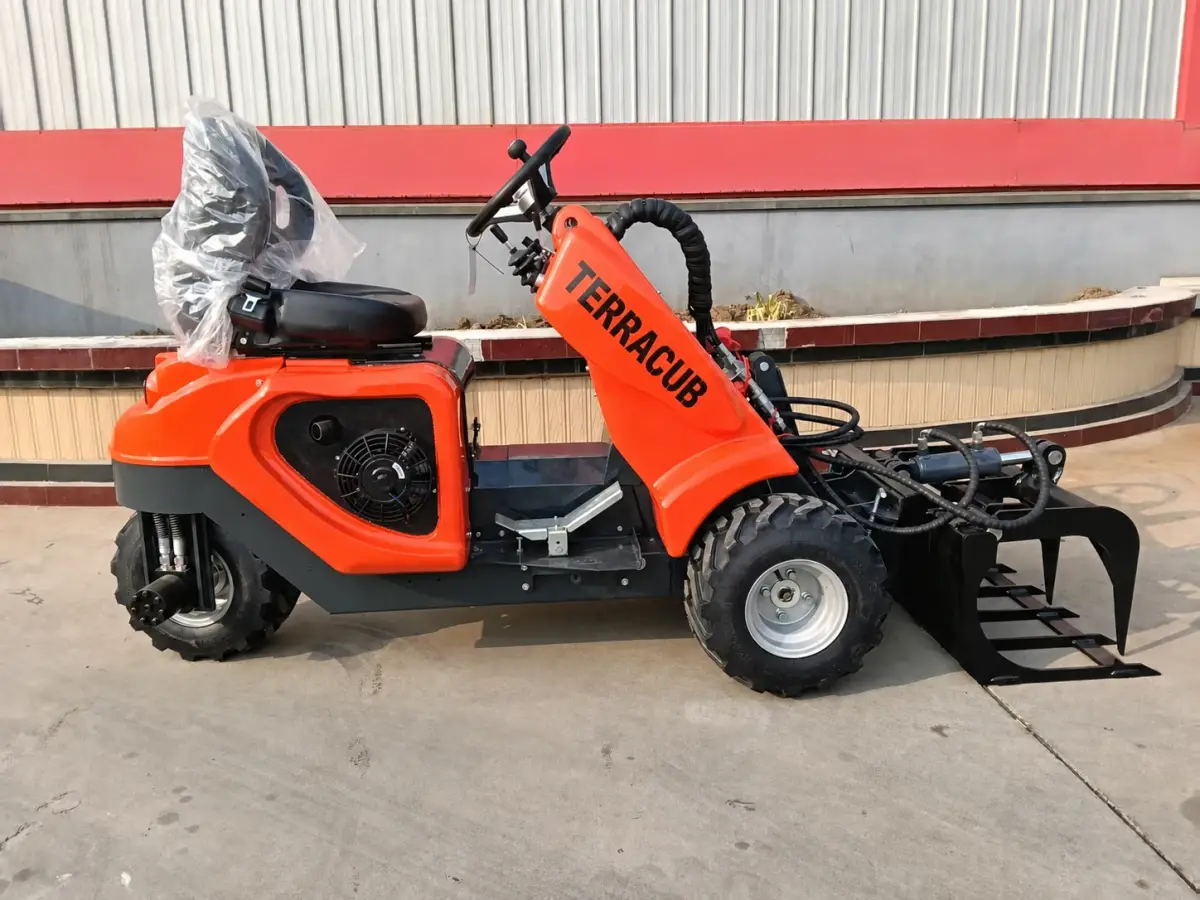 TerraCub LH130 3WD Wheel Loader image 2