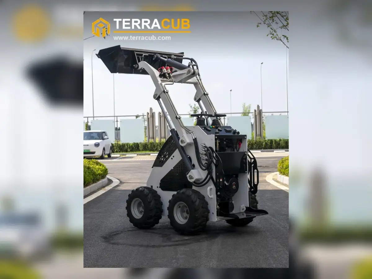 TerraCub Mini Skid Steer S360 image 4