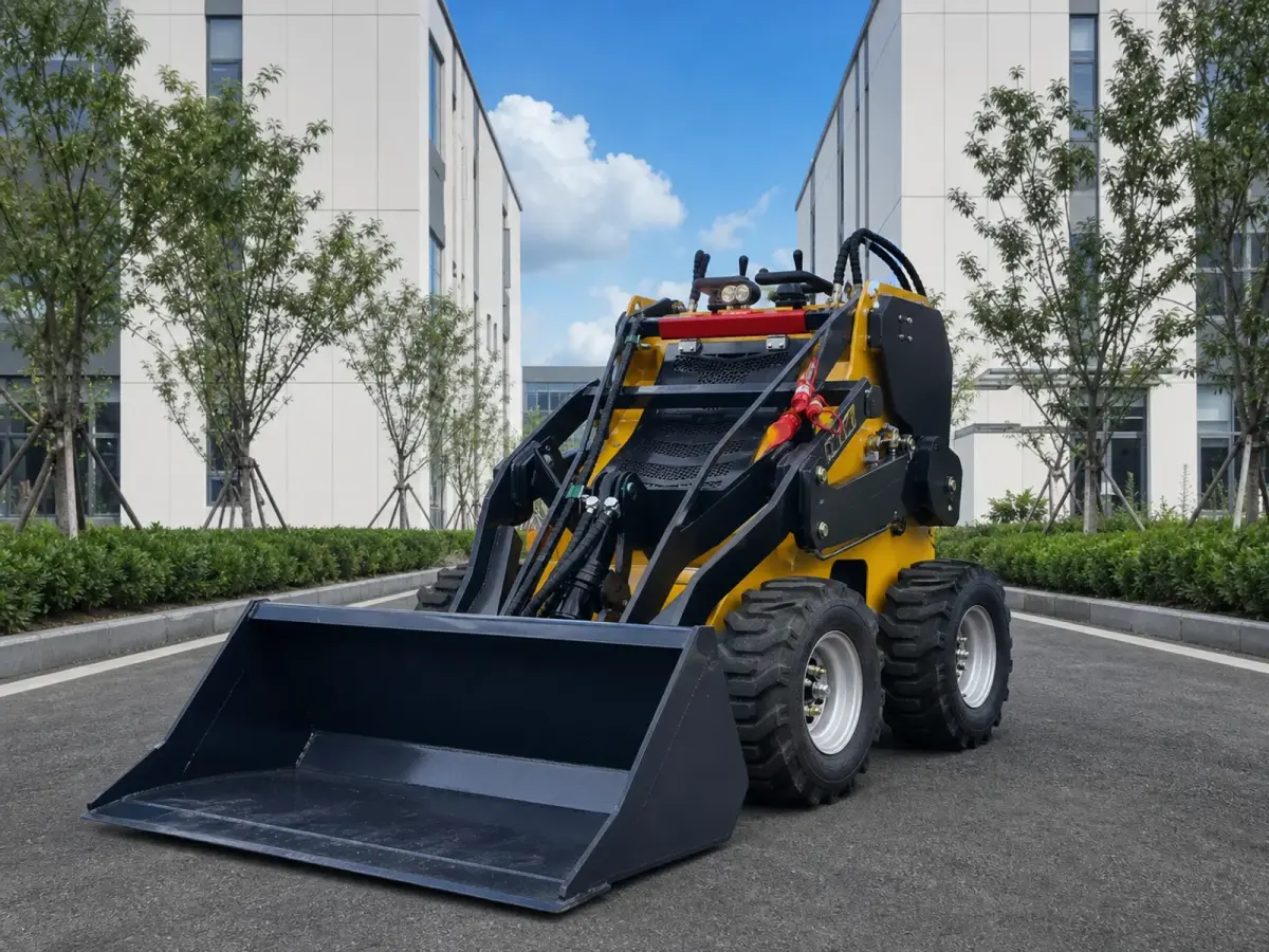 TerraCub Mini Skid Steer S370 image 2