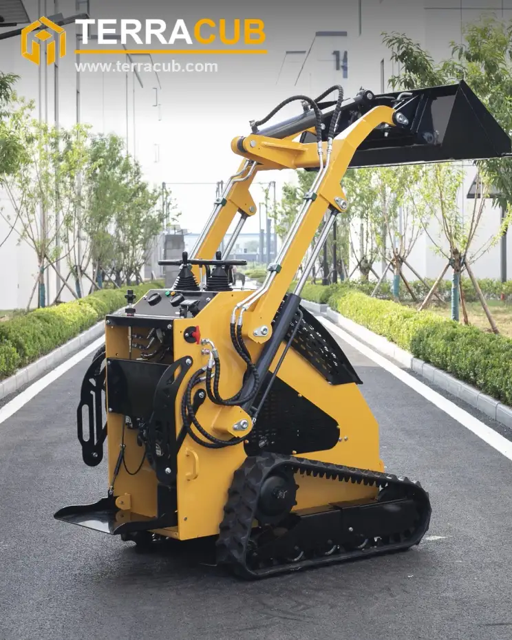 TerraCub Mini Track Skid Steer Loader T360 image 5