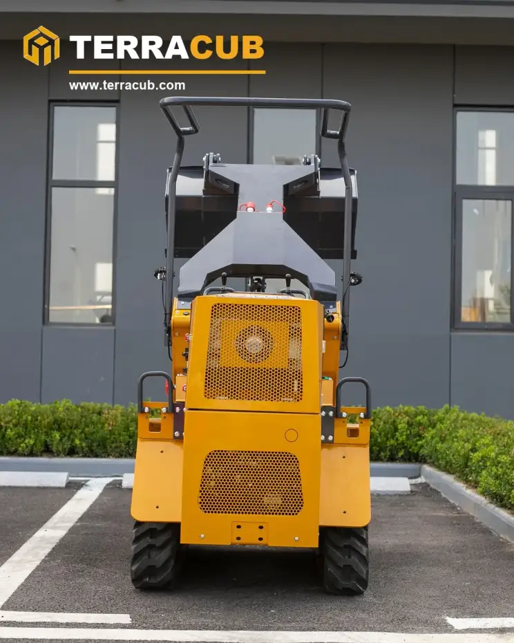 TerraCub Mini Track Skid Steer Loader T390 image 4