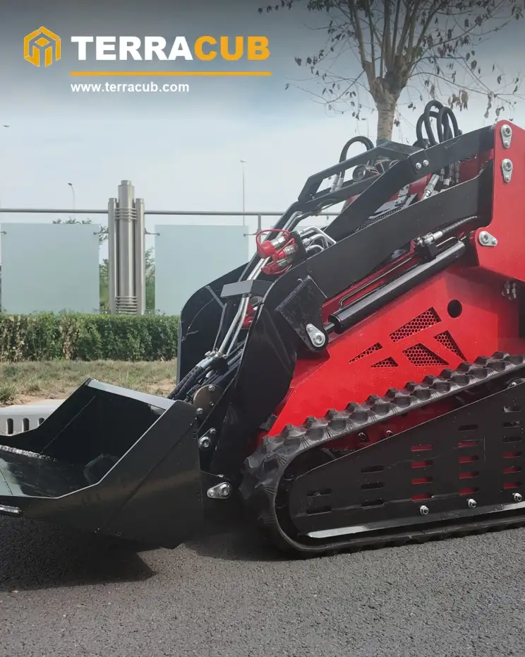TerraCub Stand-On Track Skid Steer Loader T470 image 3