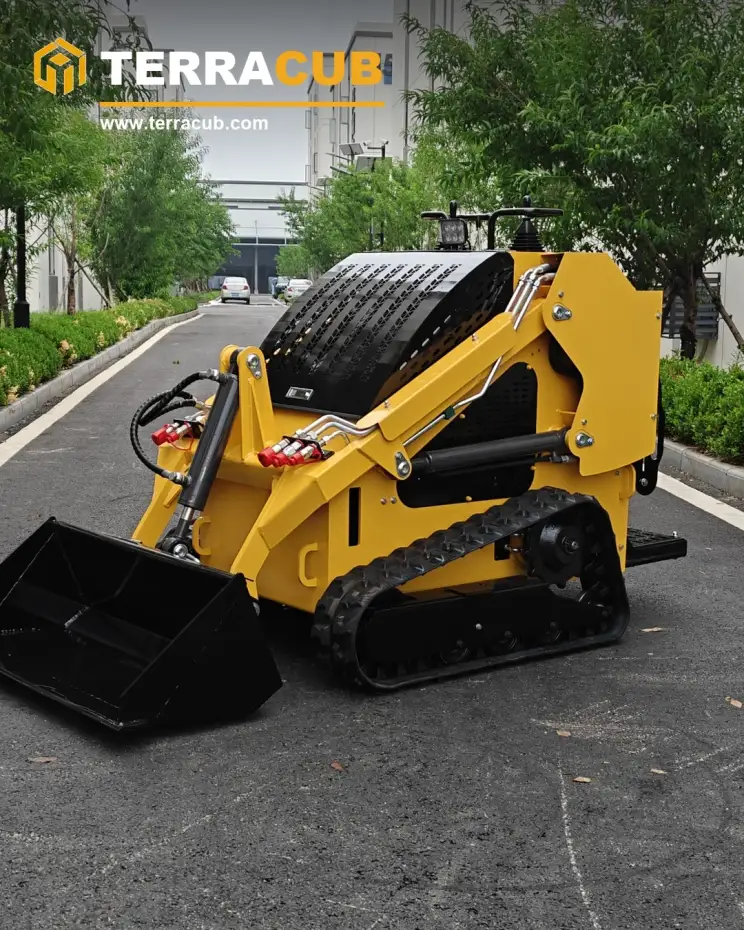 TerraCub Mini Track Skid Steer Loader T480 image 3