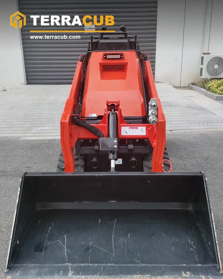 TerraCub Compact Track Skid Steer Loader V1000 image 2