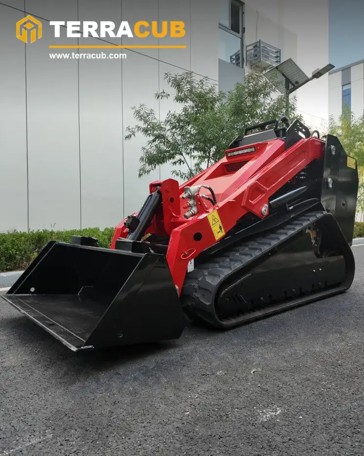 TerraCub Compact Track Skid Steer Loader V2000 image 5