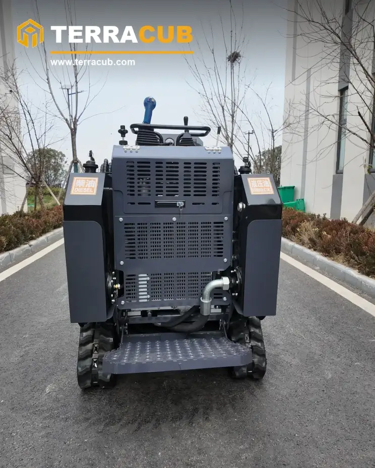 TerraCub Compact Track Skid Steer Loader V800 image 4