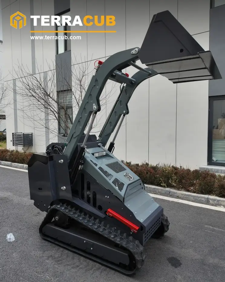 TerraCub Compact Track Skid Steer Loader V800 image 5